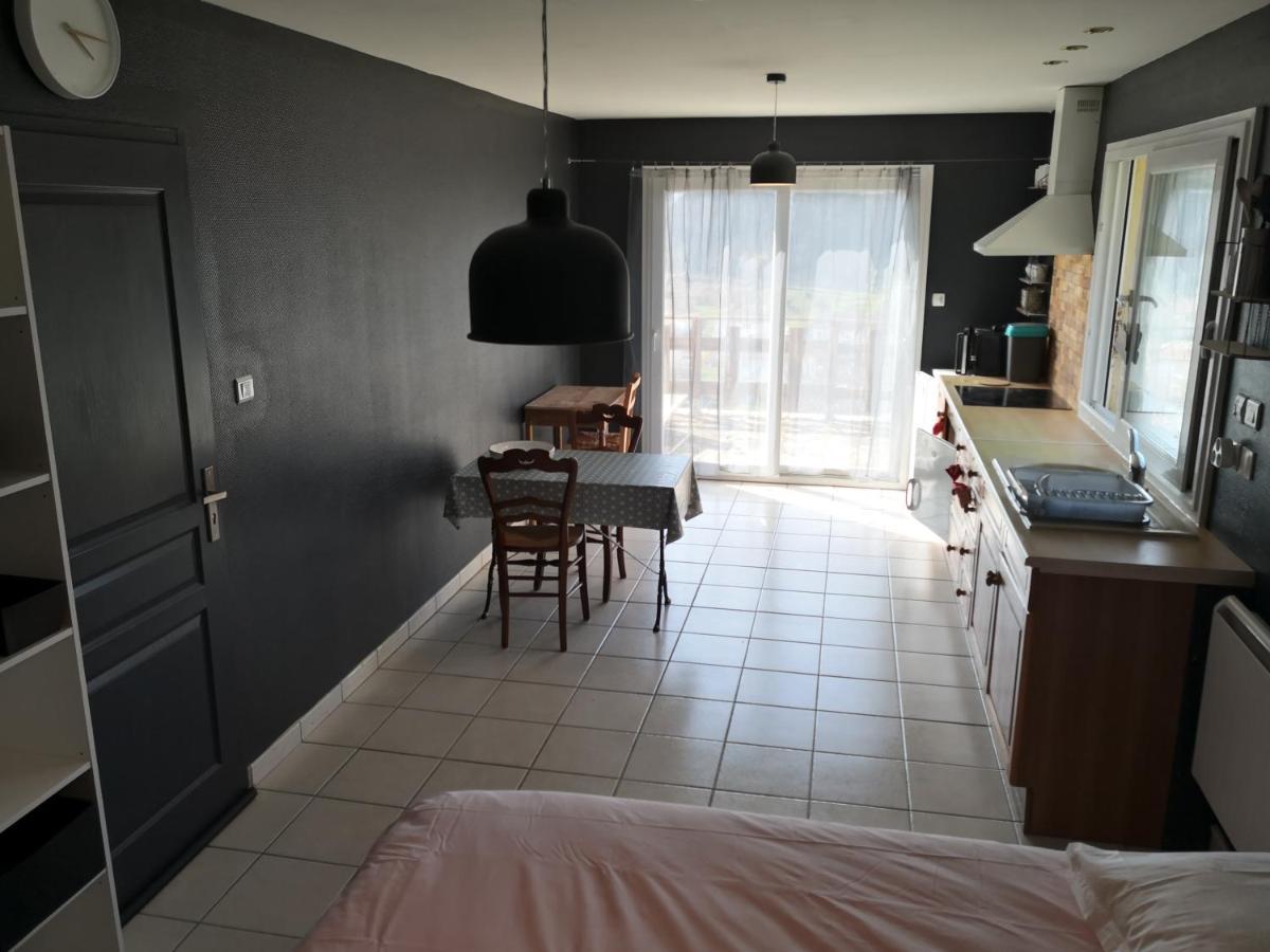 Chambre Meublee Avec Vue Panoramique A Perigueux Sanilhac  Buitenkant foto