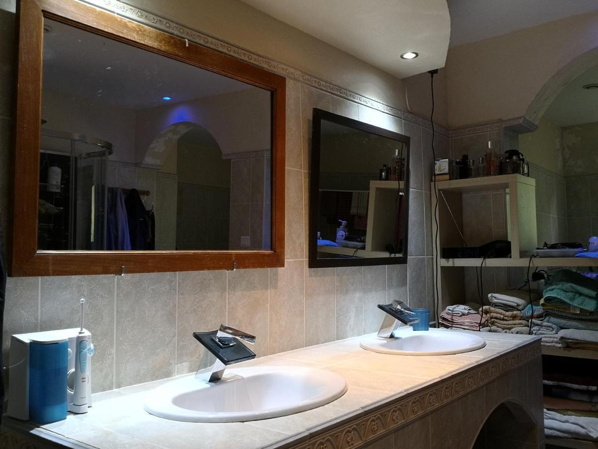 Chambre Meublee Avec Vue Panoramique A Perigueux Sanilhac  Buitenkant foto