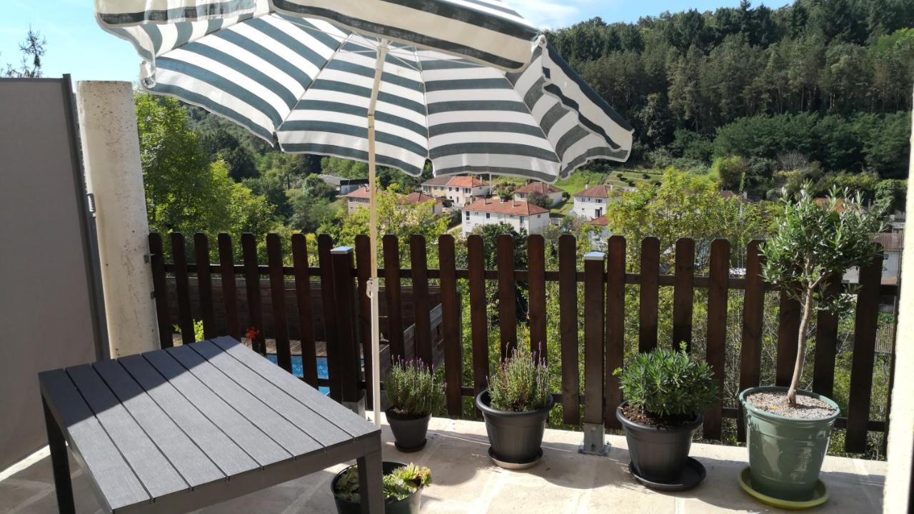 Chambre Meublee Avec Vue Panoramique A Perigueux Sanilhac  Buitenkant foto